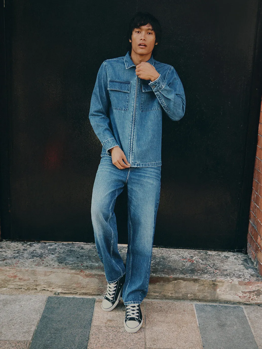 Men's 568 Blue Loose Straight Fit Mid Rise Jeans